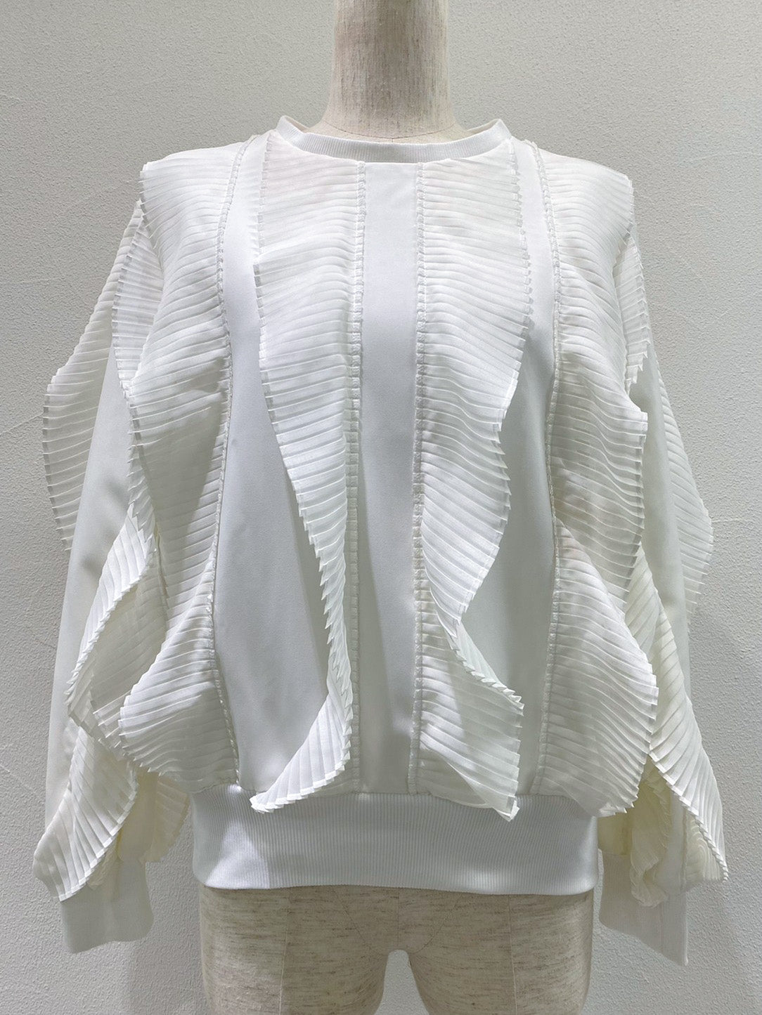 pleats frill blouse